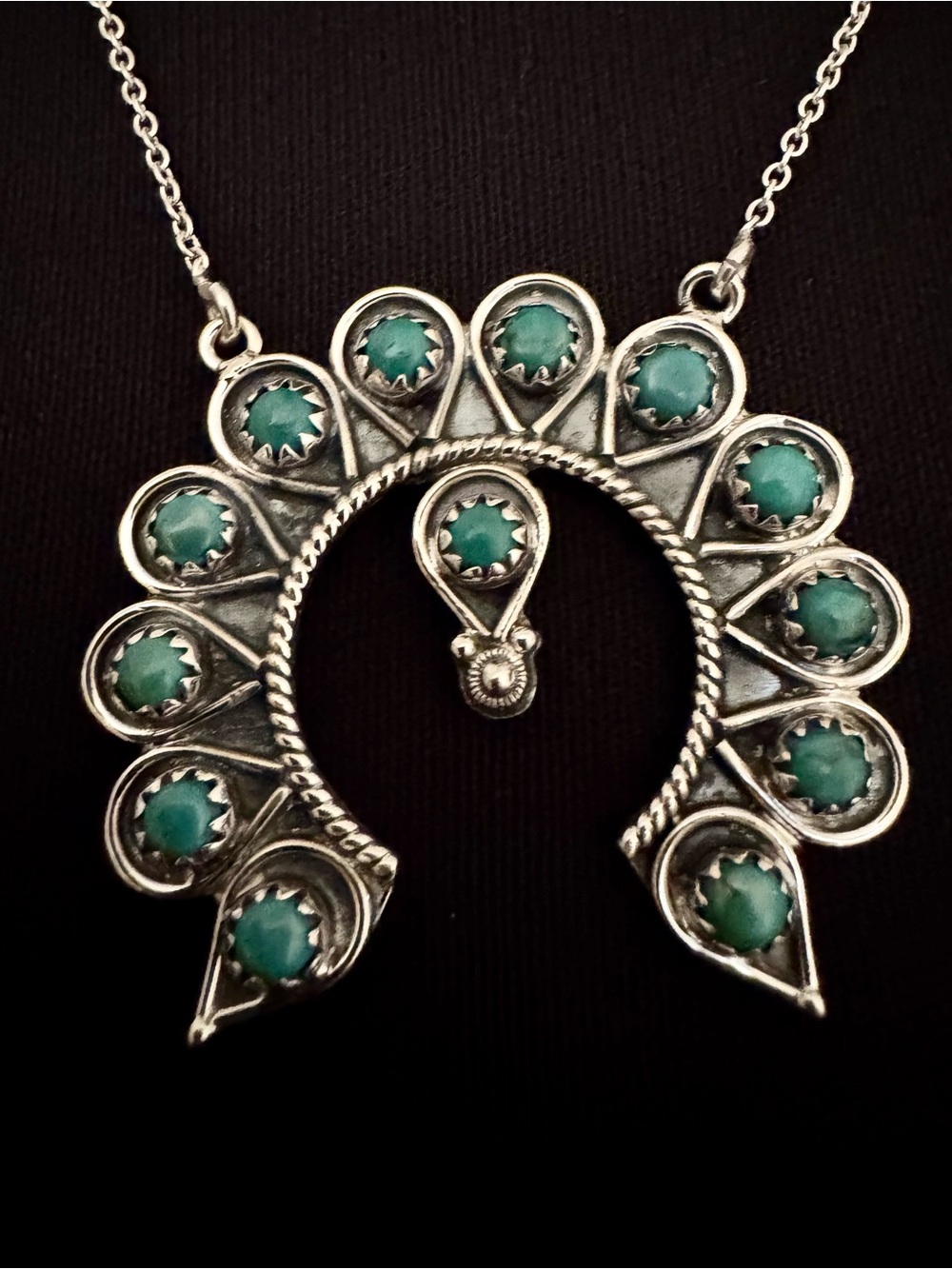 Kingman
Turquoise 925 squash, blossom inspired Necklace - Picture 6 of 6